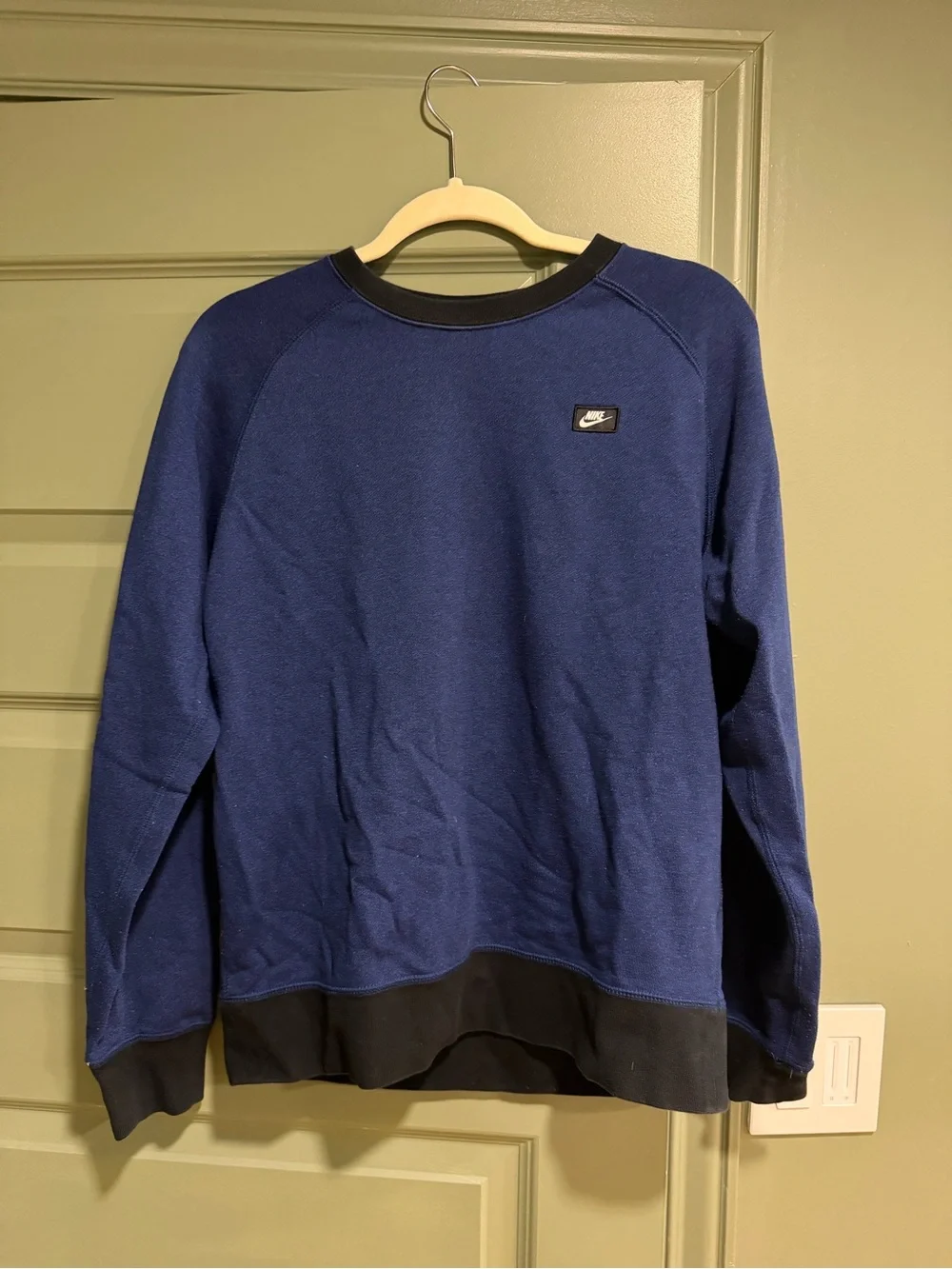 Nike Navy Crewneck Sweatshirt